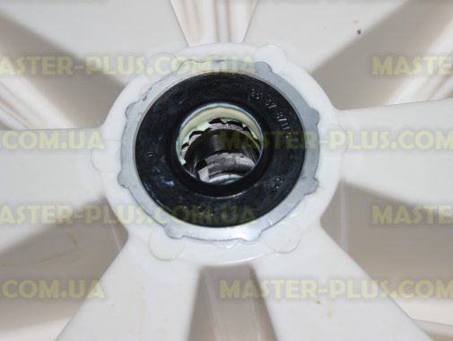 Задняя крышка пластикового бака Indesit Ariston C00089642 для стиральной машины